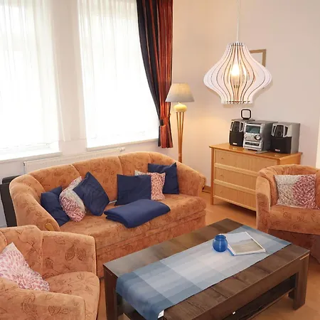 Famli Relax Stoertebeker By Interhome * غورين